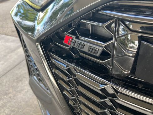 Used 2022 Audi RS 6 w/ Carbon Optic Package AWD/4WD image 15