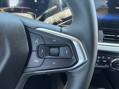 New 2026 Chevrolet Trax LT w/ LT Convenience Package FWD image 19
