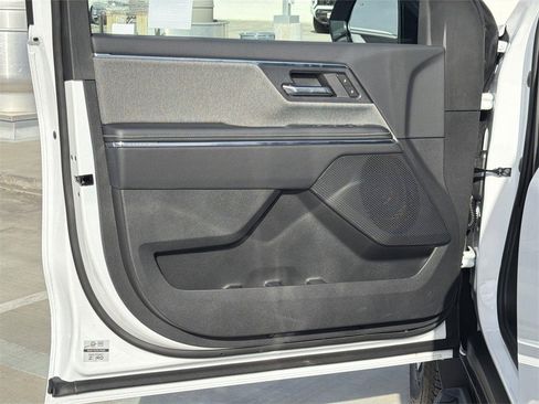 New 2026 GMC Sierra EV Elevation image 19
