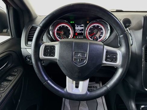 Used 2018 Dodge Grand Caravan GT image 11