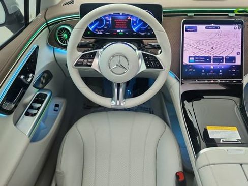Used 2025 Mercedes-Benz EQE 350+ Sedan w/ Driver Assistance Package image 38
