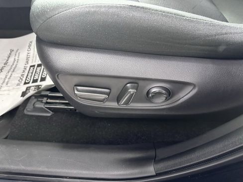 Certified 2022 Toyota RAV4 XLE image 33