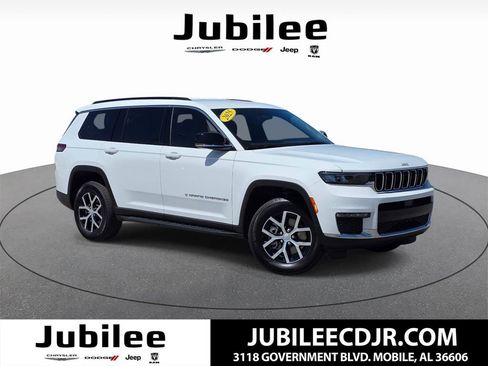 Used 2025 Jeep Grand Cherokee L Limited w/ Trailer Tow Package AWD/4WD image 1