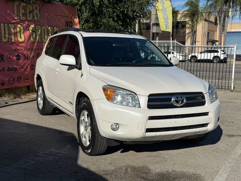 Used 2008 Toyota RAV4 Limited FWD image 3