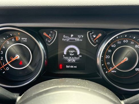 Used 2023 Jeep Gladiator Sport AWD/4WD image 18