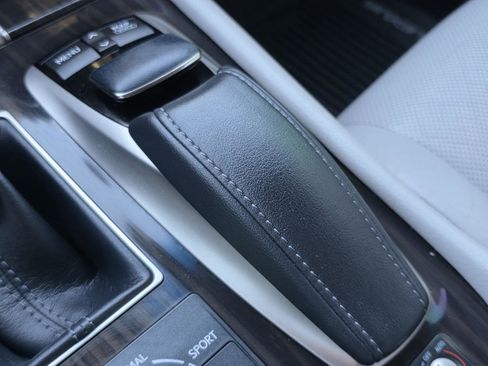 Used 2013 Lexus LS 460 image 19