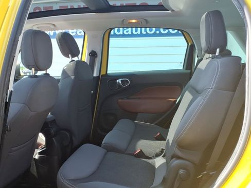 Used 2014 FIAT 500L Trekking w/ Popular Equipment Group FWD image 8