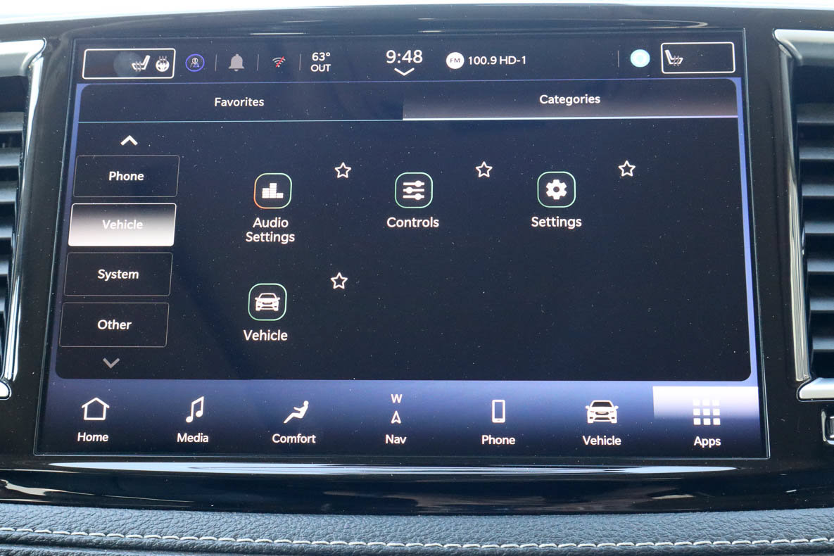 Used 2024 Chrysler Pacifica Limited FWD image 26