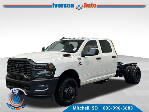 New 2026 RAM 3500 Tradesman image 3