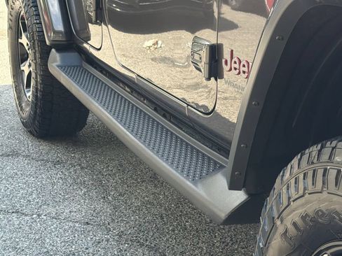 Used 2019 Jeep Wrangler Unlimited Rubicon AWD/4WD image 9