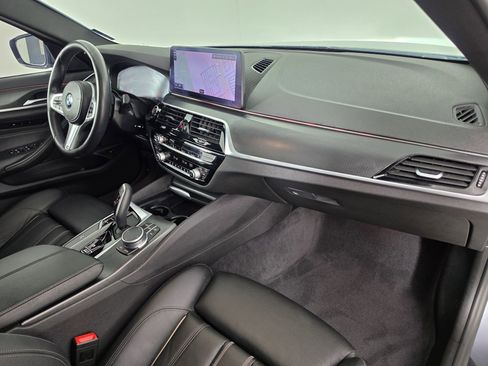Used 2021 BMW 530i w/ M Sport Package RWD image 47