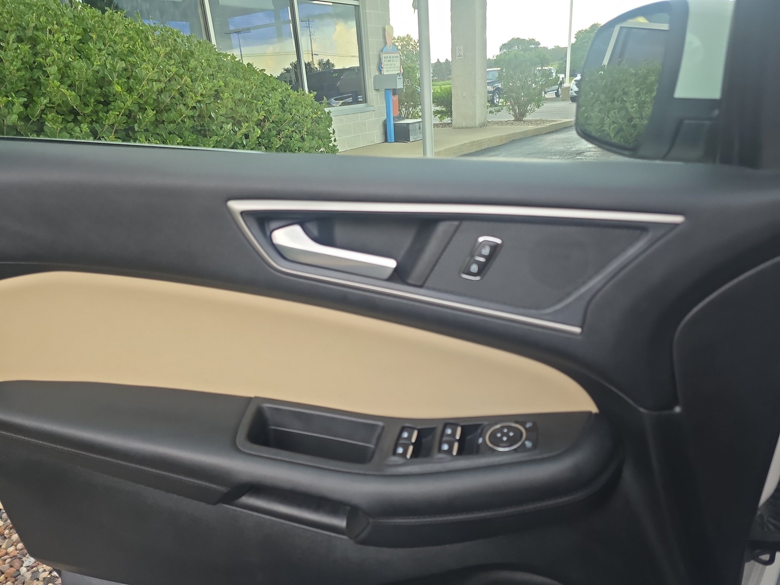 Used 2023 Ford Edge SEL w/ Convenience Package AWD/4WD image 17