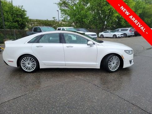 Used 2017 Lincoln MKZ Reserve w/ Climate Package AWD/4WD image 2