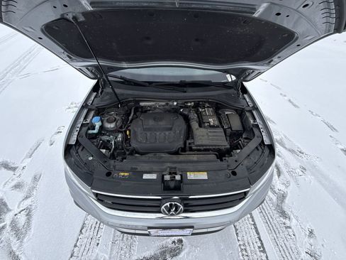 Used 2023 Volkswagen Tiguan SE R-Line image 22