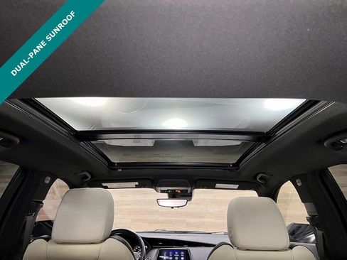 Used 2023 Cadillac XT4 Sport AWD/4WD image 5