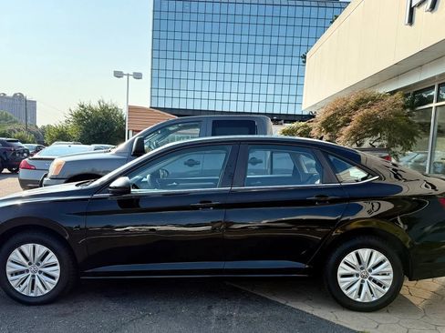 Used 2019 Volkswagen Jetta S w/ Driver Assistance Package FWD image 4