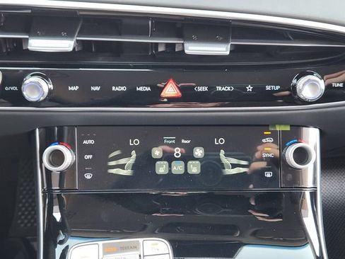 Used 2026 Genesis GV70 2.5T image 15