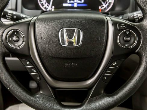 Used 2018 Honda Pilot LX image 24