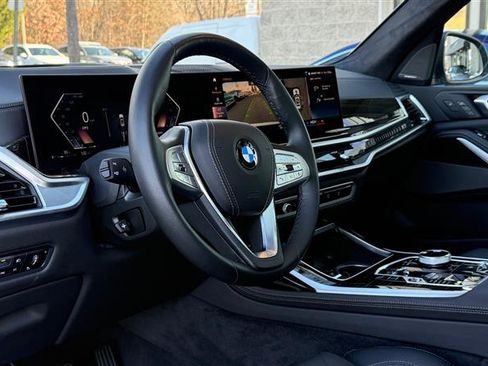 Used 2023 BMW X7 xDrive40i w/ Executive Package image 19