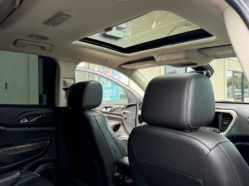 Used 2021 GMC Acadia Denali FWD image 21