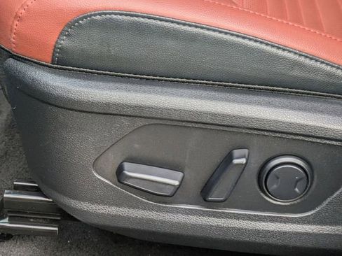 Used 2024 Kia Sportage SX image 26