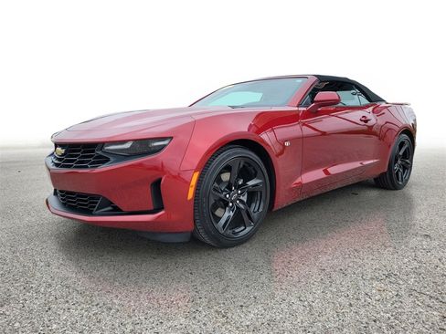 Used 2023 Chevrolet Camaro LT w/ Technology Package image 2