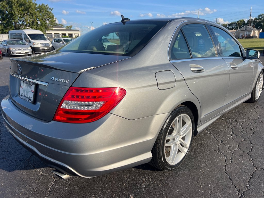 Used 2013 Mercedes-Benz C 300 4MATIC Sedan image 2
