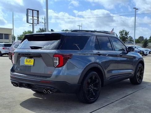 Used 2024 Ford Explorer ST w/ Equipment Group 401A AWD/4WD image 2