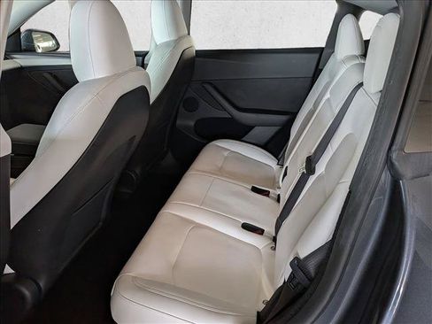 Used 2023 Tesla Model Y Long Range AWD/4WD image 20