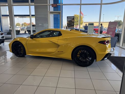 New 2026 Chevrolet Corvette Z06 w/ Stealth Interior Trim Package image 7