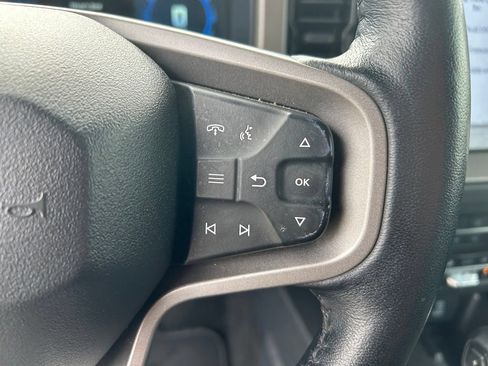 Used 2025 Ford Bronco Outer Banks AWD/4WD image 12