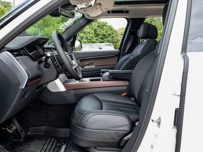 New 2026 Land Rover Range Rover SE