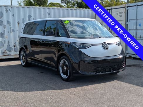 Used 2025 Volkswagen ID. Buzz Pro S RWD image 2
