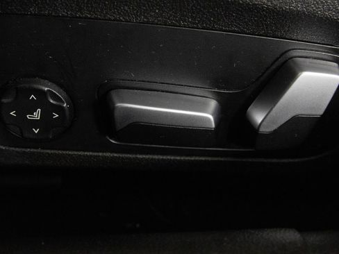 Used 2023 BMW 330i xDrive Sedan w/ Driving Assistance Package image 20