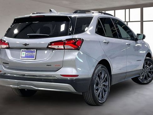 Used 2023 Chevrolet Equinox RS w/ LPO, Floor Liner Package AWD/4WD image 6