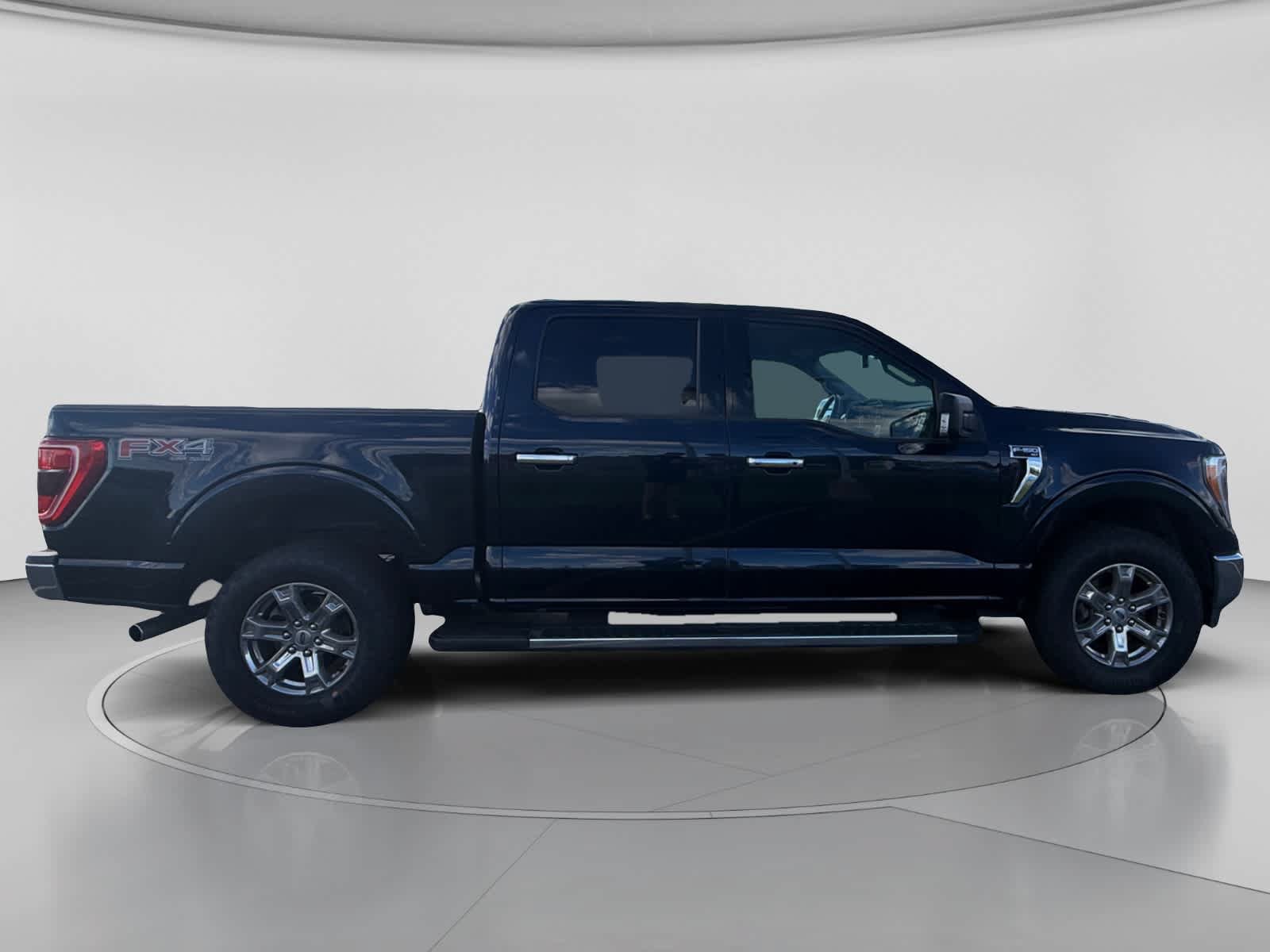 Used 2022 Ford F150 XLT w/ Equipment Group 302A High AWD/4WD image 6