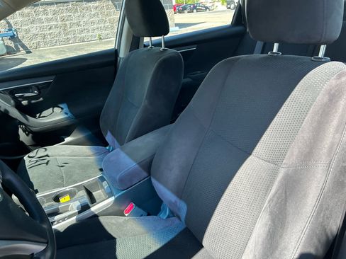 Used 2014 Nissan Altima 2.5 S FWD image 12