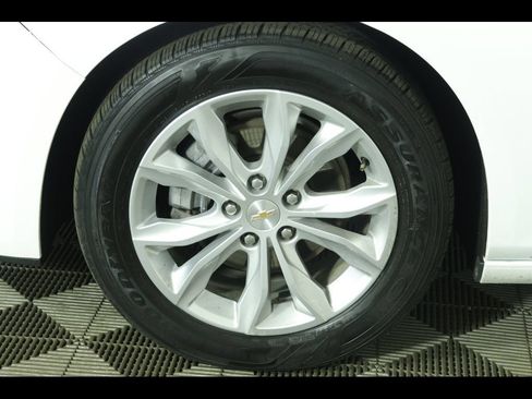 Used 2024 Chevrolet Malibu LT FWD image 6
