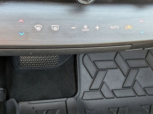 Used 2023 Nissan Ariya FWD image 25