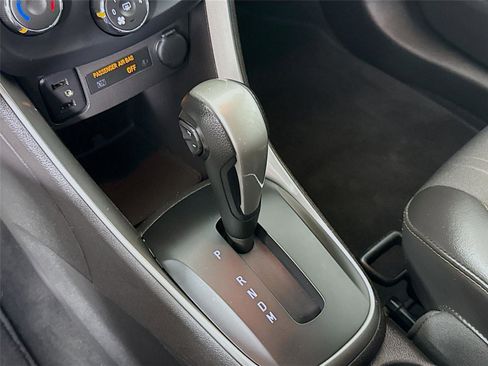 Used 2018 Chevrolet Trax LT w/ LT Convenience Package image 17