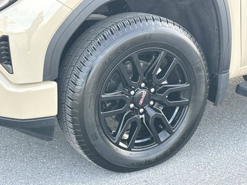 Used 2023 GMC Sierra 1500 Elevation image 29
