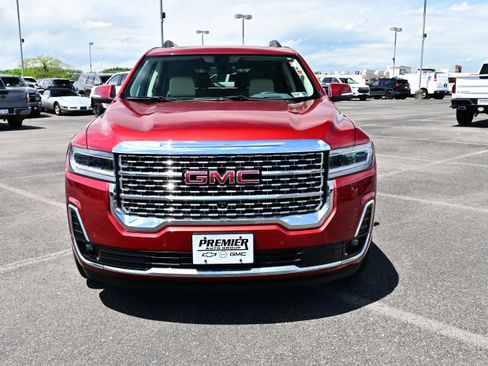 Used 2021 GMC Acadia Denali w/ Denali Ultimate Package AWD/4WD image 3
