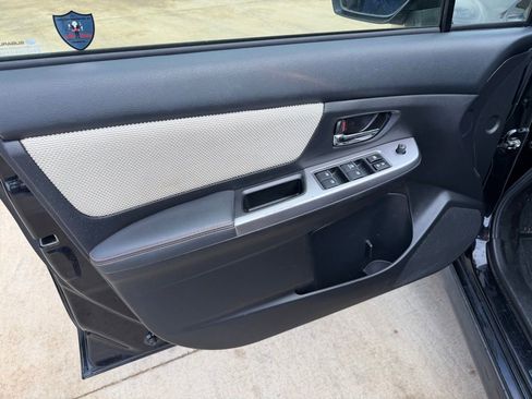 Used 2017 Subaru Crosstrek 2.0i Premium w/ Moonroof Package image 13