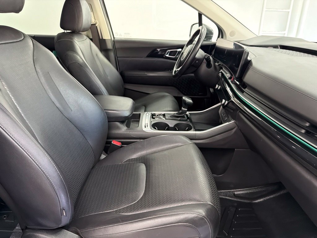 Used 2025 Kia Carnival SX Prestige FWD image 30
