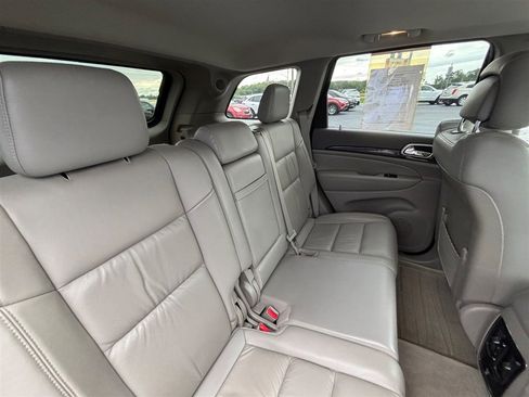 Used 2012 Jeep Grand Cherokee Laredo RWD image 23