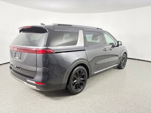 Used 2024 Kia Carnival SX Prestige FWD image 7