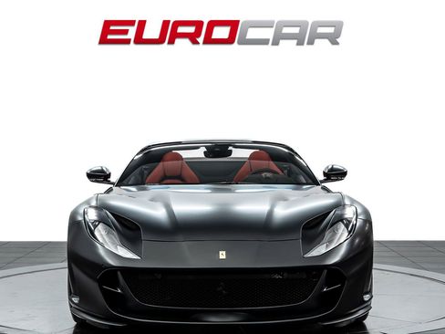Used 2022 Ferrari 812 GTS image 10