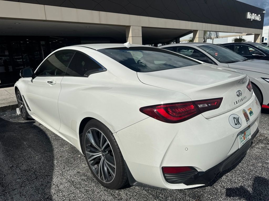Used 2022 INFINITI Q60 3.0t Luxe w/ Cargo Package RWD image 4