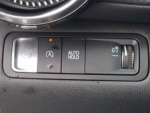 Used 2025 Chevrolet Equinox LT FWD image 23