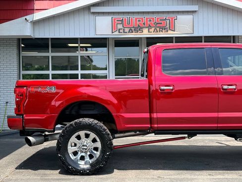 Used 2017 Ford F250 Lariat w/ Lariat Ultimate Package AWD/4WD image 11